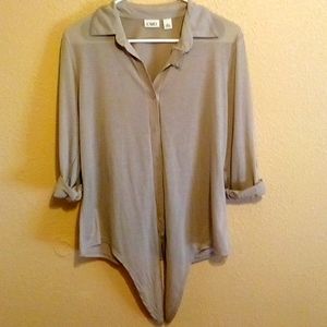Women's Cato button down top (NWOT)